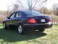 Black - E 320 4Matic Sedan Photo No. 4