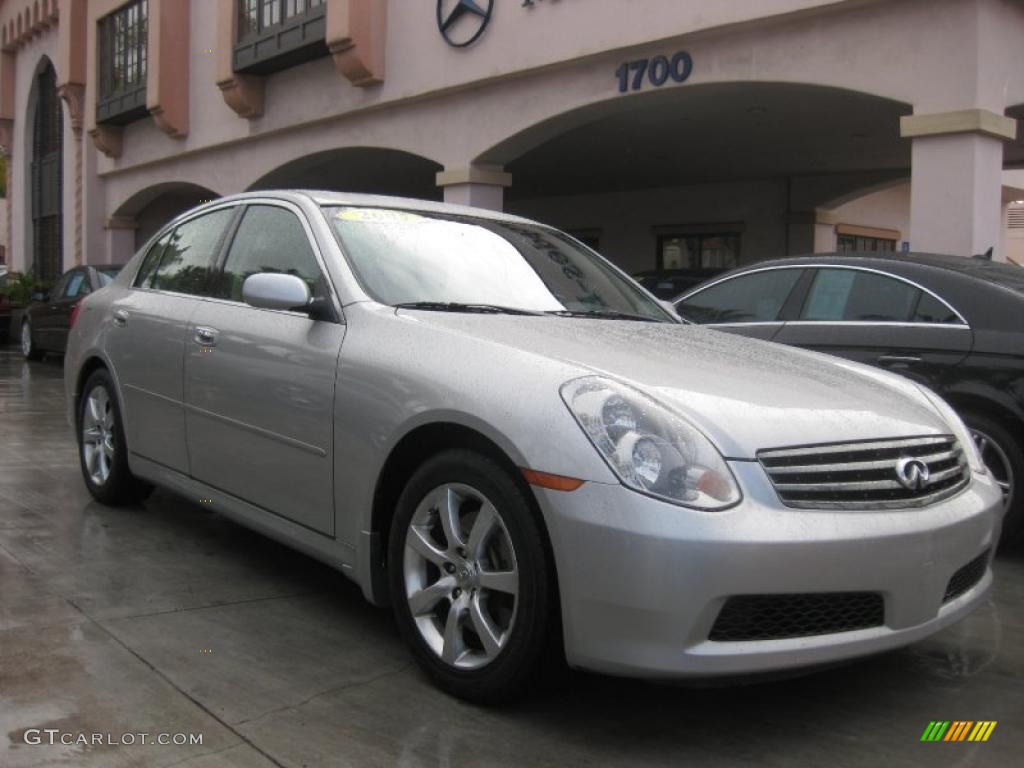 2005 G 35 Sedan - Brilliant Silver Metallic / Graphite photo #1