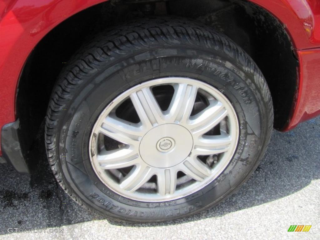 2005 Town & Country Touring - Inferno Red Pearl / Medium Slate Gray photo #3