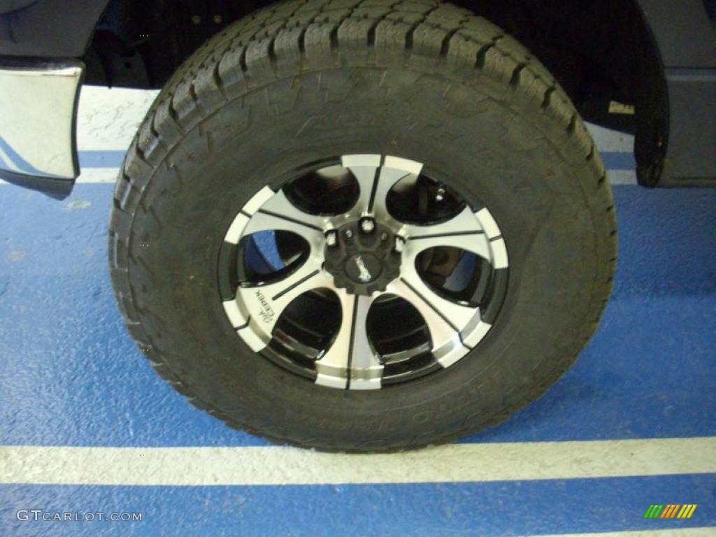 2004 F150 XLT SuperCab 4x4 - True Blue Metallic / Black/Medium Flint photo #3