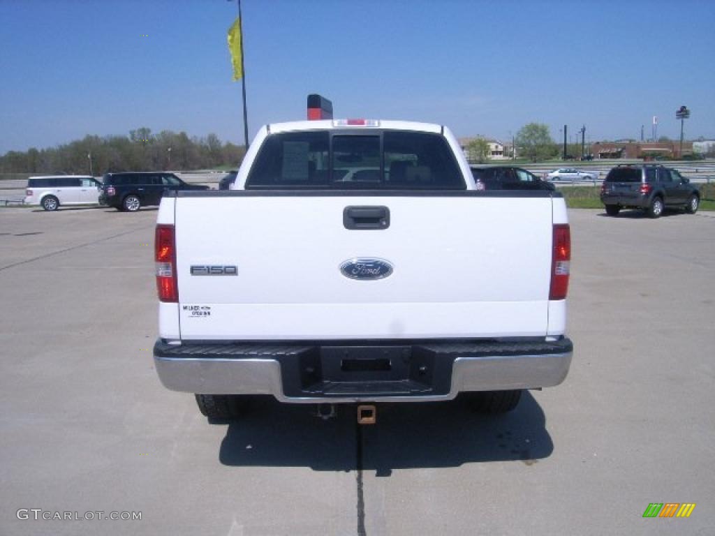 2004 F150 Lariat SuperCrew 4x4 - Oxford White / Tan photo #4