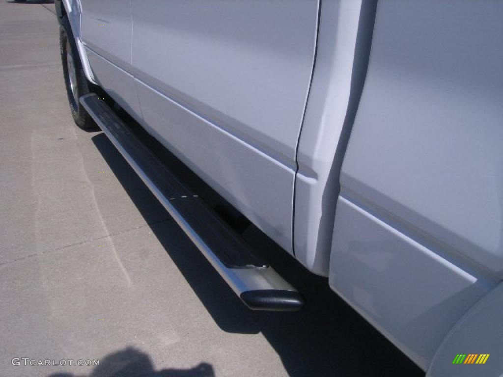 2004 F150 Lariat SuperCrew 4x4 - Oxford White / Tan photo #17