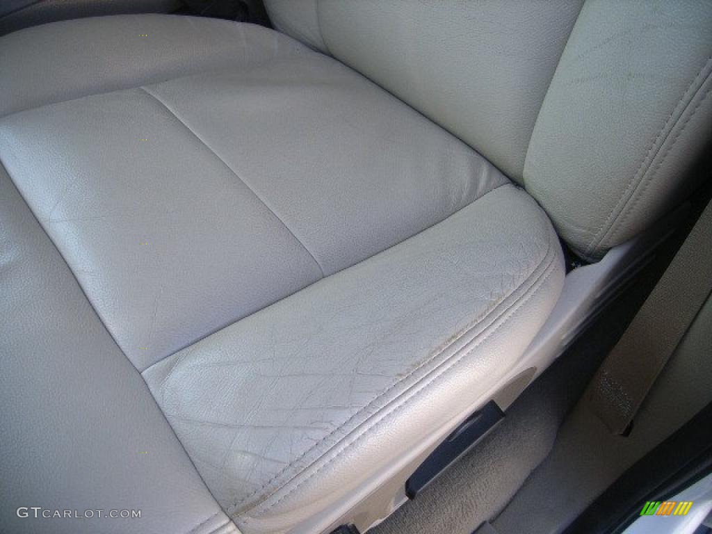 2004 F150 Lariat SuperCrew 4x4 - Oxford White / Tan photo #51