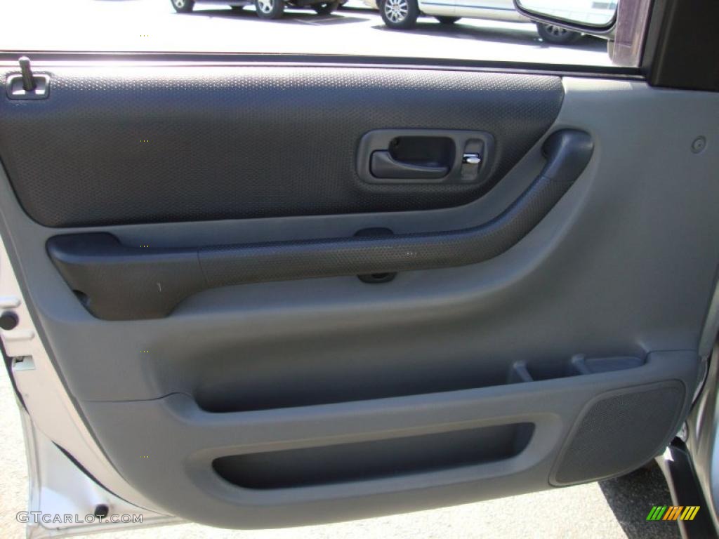 1998 CR-V LX 4WD - Sebring Silver Metallic / Charcoal photo #13