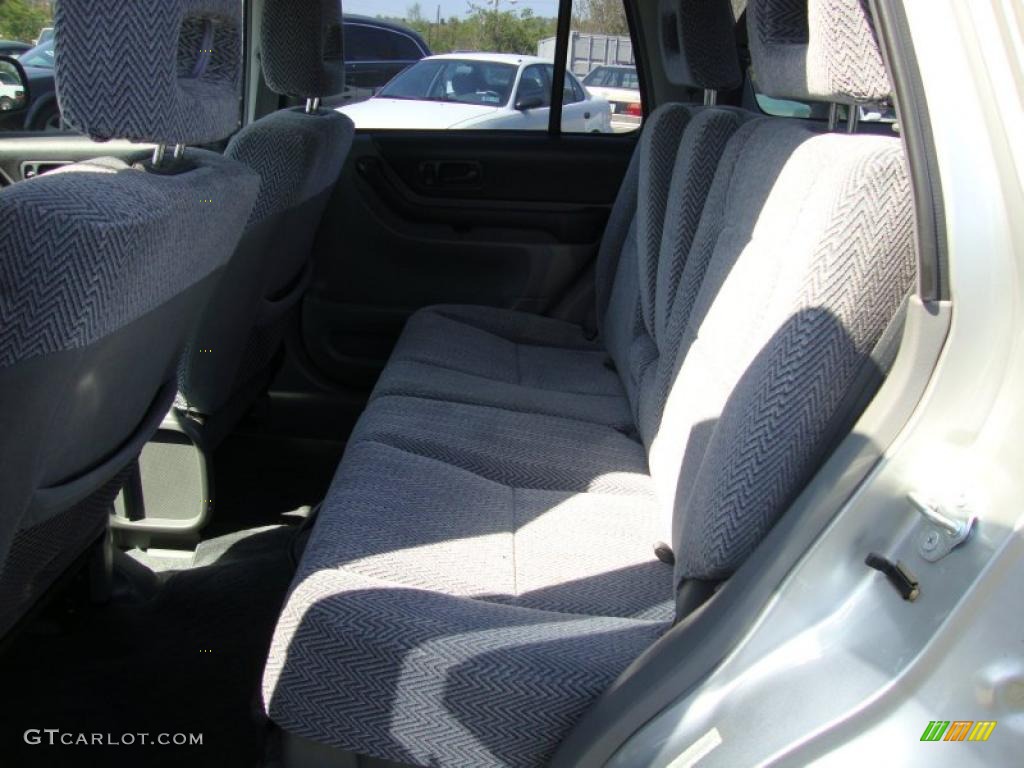 1998 CR-V LX 4WD - Sebring Silver Metallic / Charcoal photo #20
