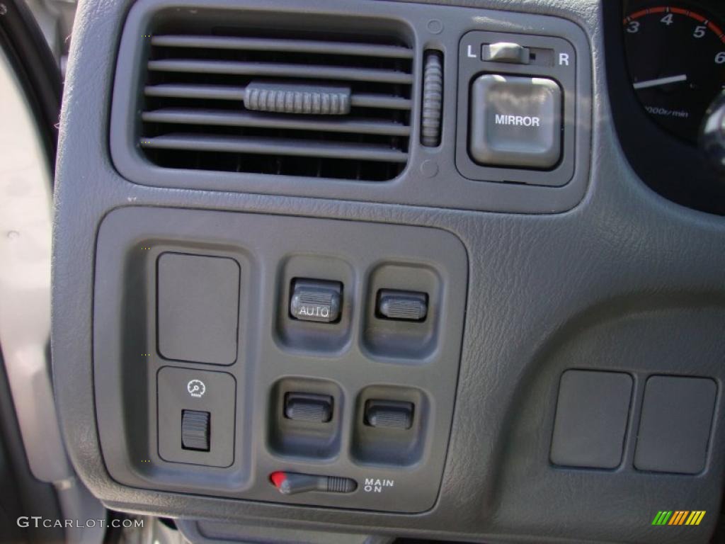 1998 CR-V LX 4WD - Sebring Silver Metallic / Charcoal photo #36