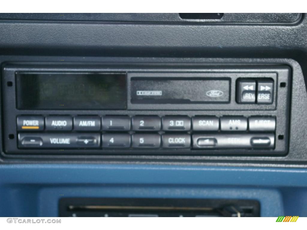 1994 Ranger XLT Regular Cab - Lapis Blue Metallic / Blue photo #5
