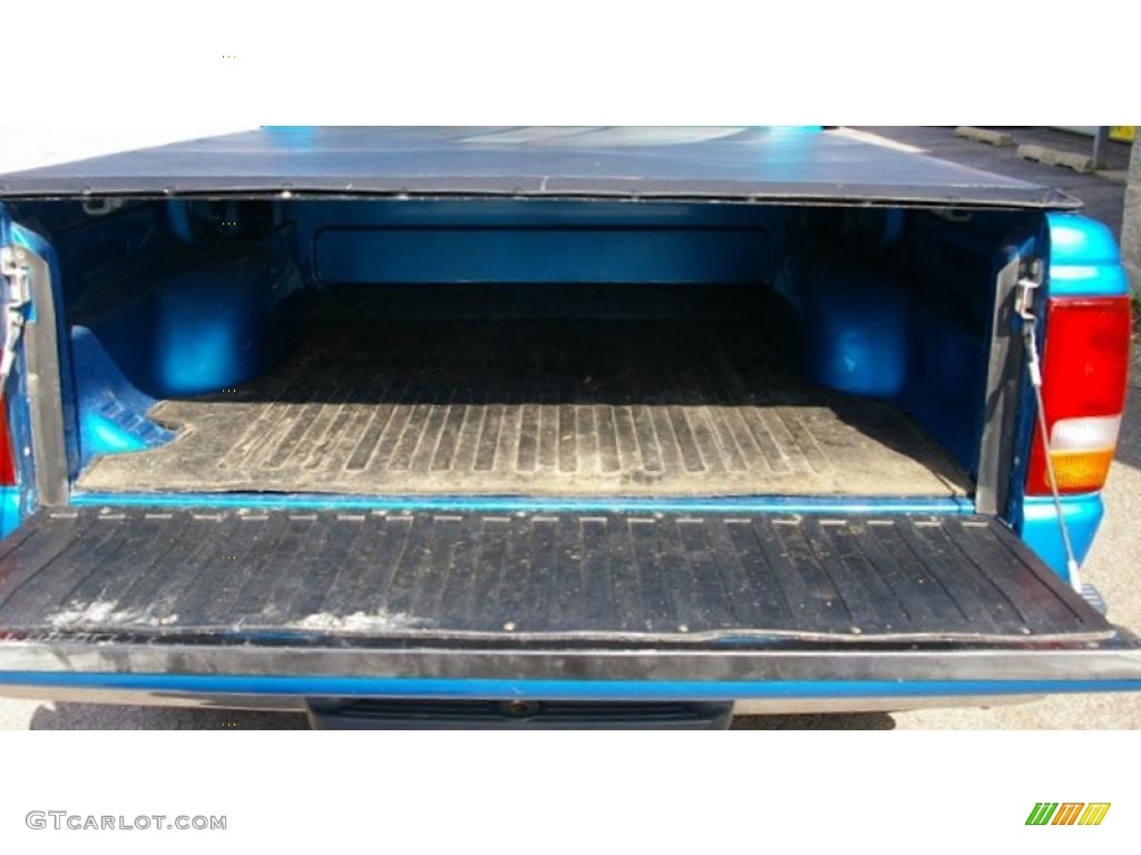 1994 Ranger XLT Regular Cab - Lapis Blue Metallic / Blue photo #9
