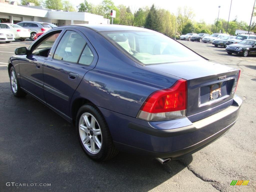 2001 S60 2.4T - Cosmos Blue Metallic / Taupe/Light Taupe photo #9