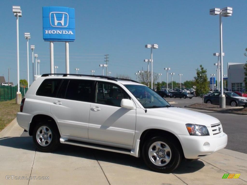 2004 Highlander I4 - Super White / Ivory photo #3