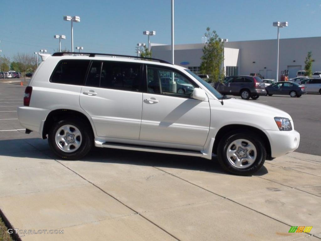 2004 Highlander I4 - Super White / Ivory photo #4