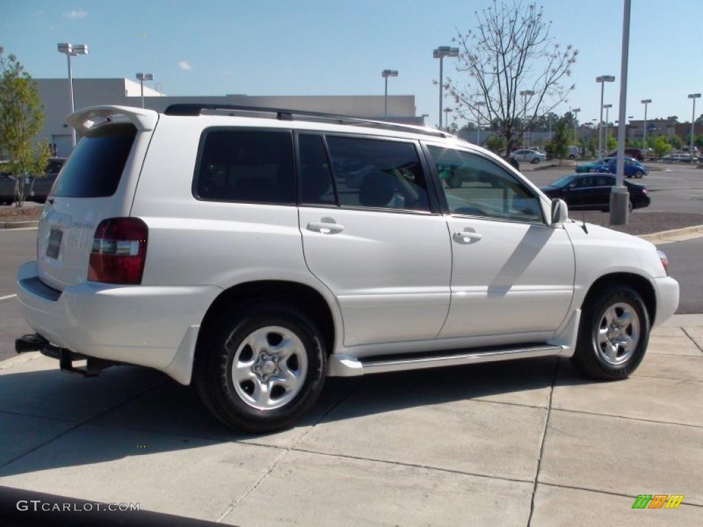 2004 Highlander I4 - Super White / Ivory photo #6