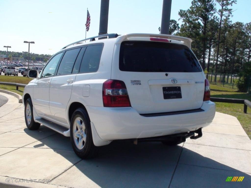 2004 Highlander I4 - Super White / Ivory photo #8