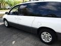 1996 White Dodge Grand Caravan LE  photo #6