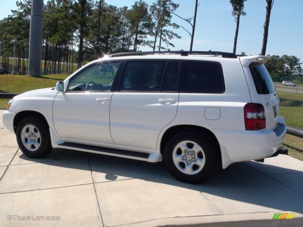 2004 Highlander I4 - Super White / Ivory photo #9