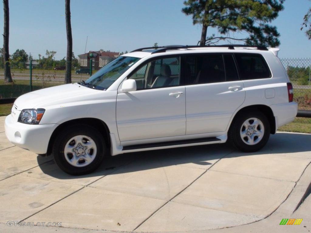 2004 Highlander I4 - Super White / Ivory photo #12