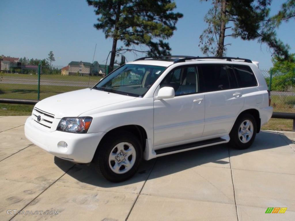 2004 Highlander I4 - Super White / Ivory photo #13