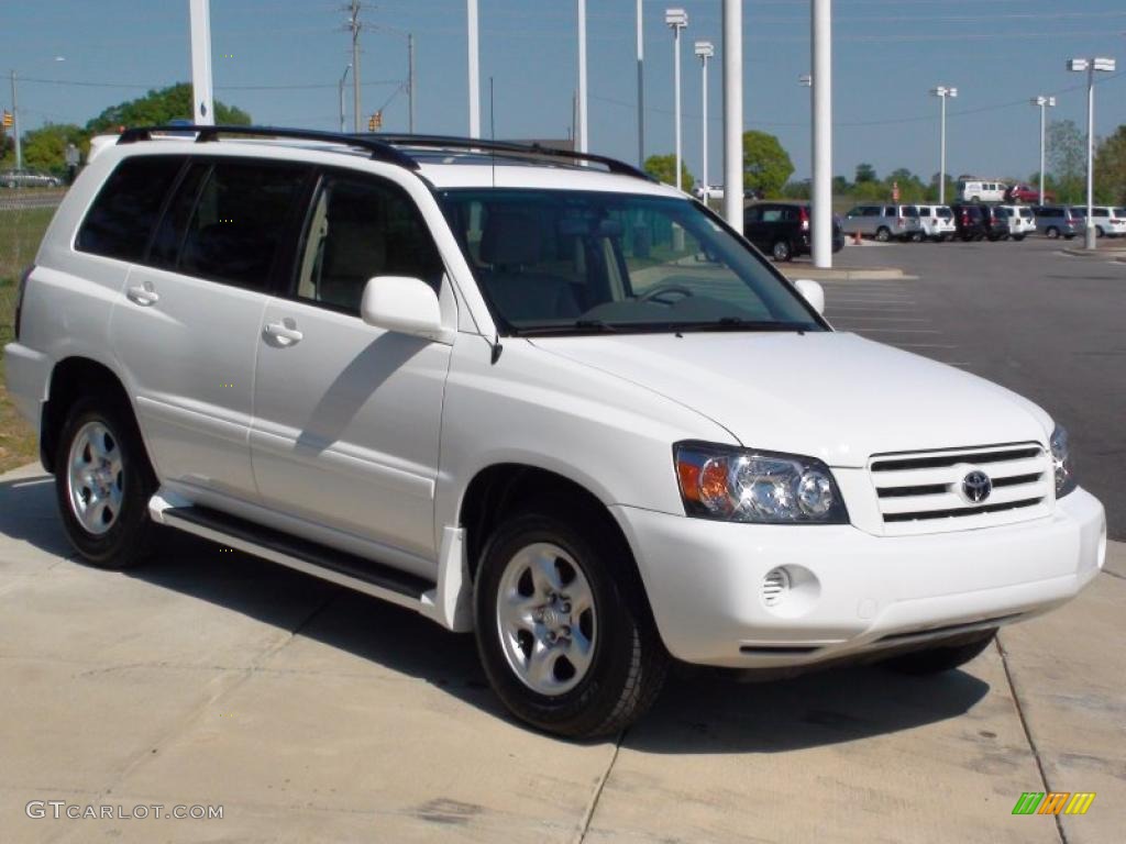 2004 Highlander I4 - Super White / Ivory photo #18