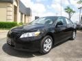 Black - Camry LE Photo No. 3