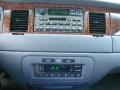 2001 Vibrant White Lincoln Town Car Executive  photo #19