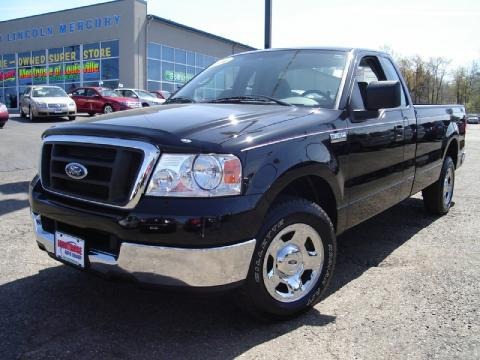 2004 Ford F150 XL Regular Cab Data, Info and Specs