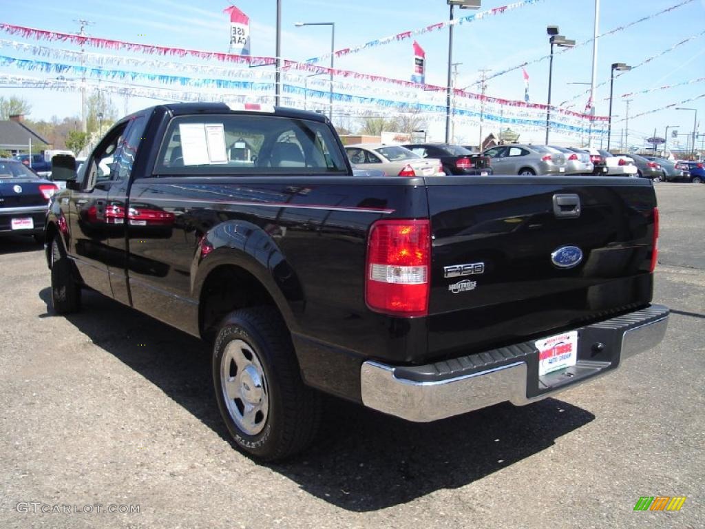 2004 F150 XL Regular Cab - Black / Dark Flint photo #3