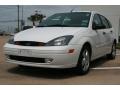 2004 Cloud 9 White Ford Focus ZX5 Hatchback  photo #11