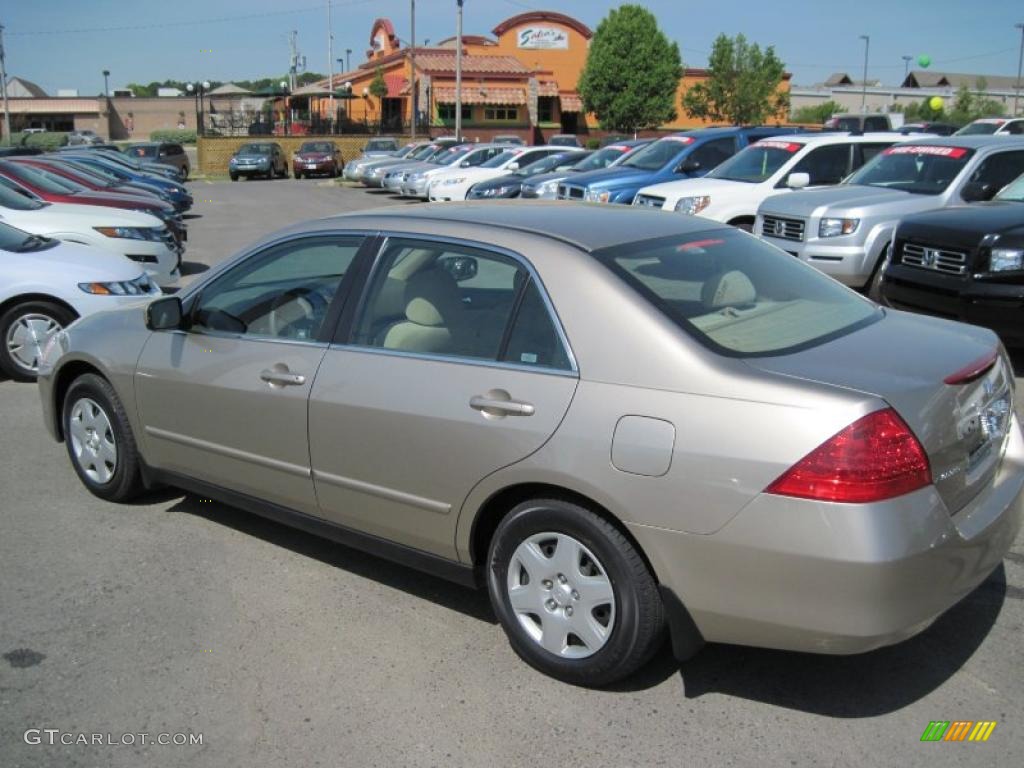 2006 Accord LX Sedan - Desert Mist Metallic / Ivory photo #3