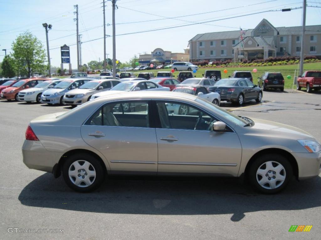 2006 Accord LX Sedan - Desert Mist Metallic / Ivory photo #6