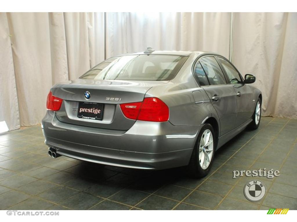 2010 3 Series 328i xDrive Sedan - Space Gray Metallic / Black photo #2