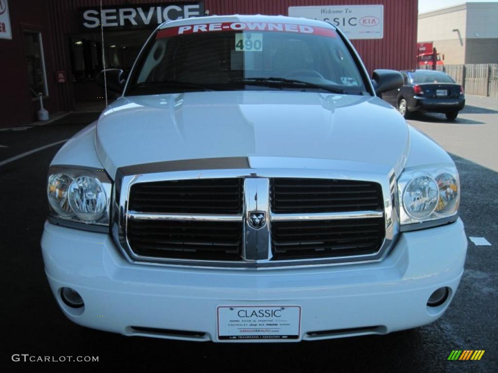 2007 Dakota SLT Club Cab - Bright White / Medium Slate Gray photo #5