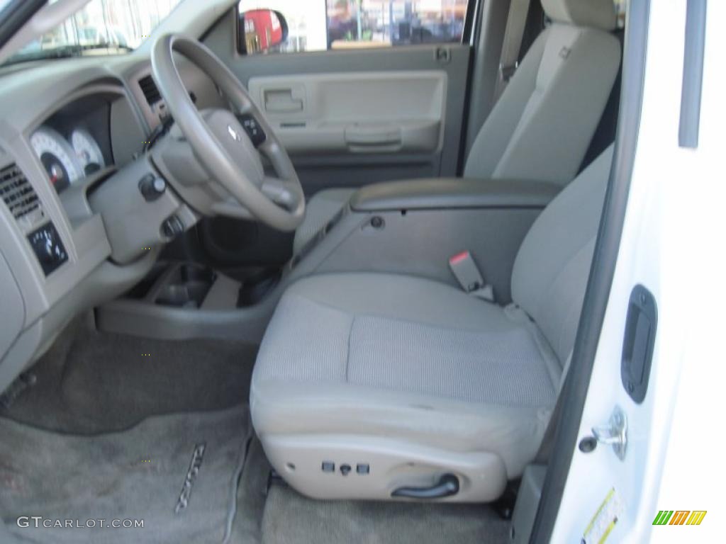 2007 Dakota SLT Club Cab - Bright White / Medium Slate Gray photo #8