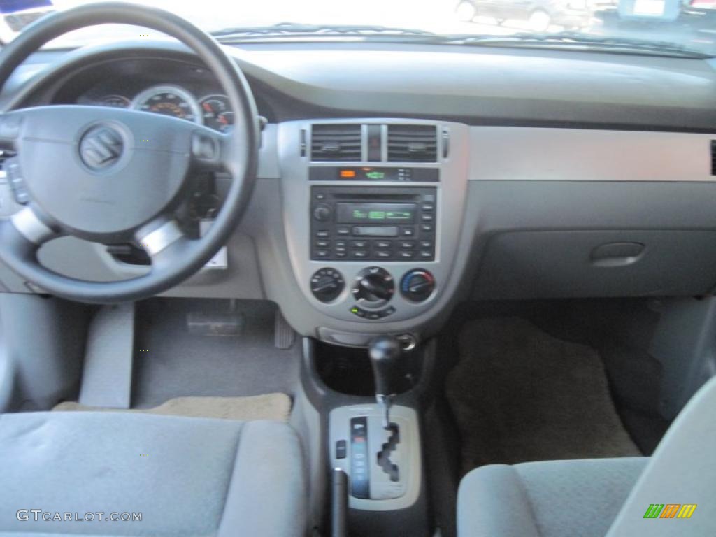 2005 Forenza S Sedan - Fusion Red Metallic / Gray photo #10