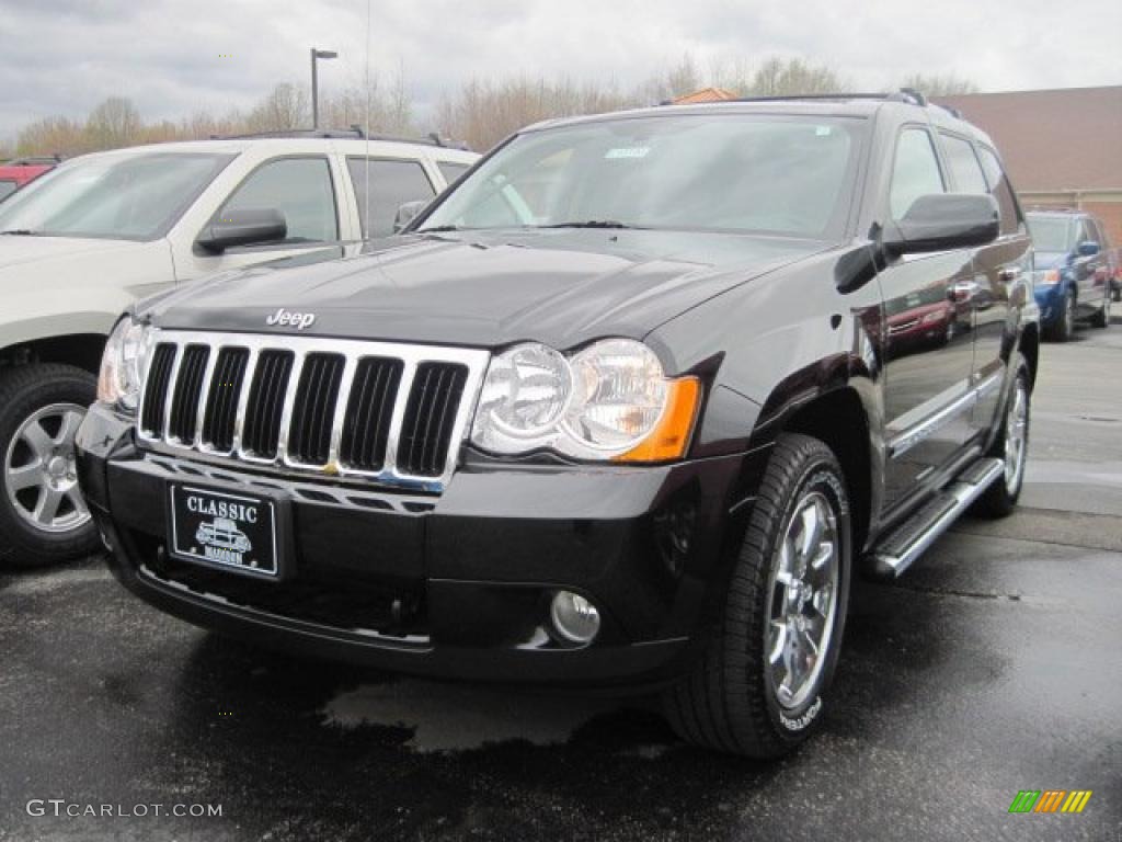 2010 Grand Cherokee Limited 4x4 - Brilliant Black Crystal Pearl / Dark Slate Gray/Light Graystone photo #1