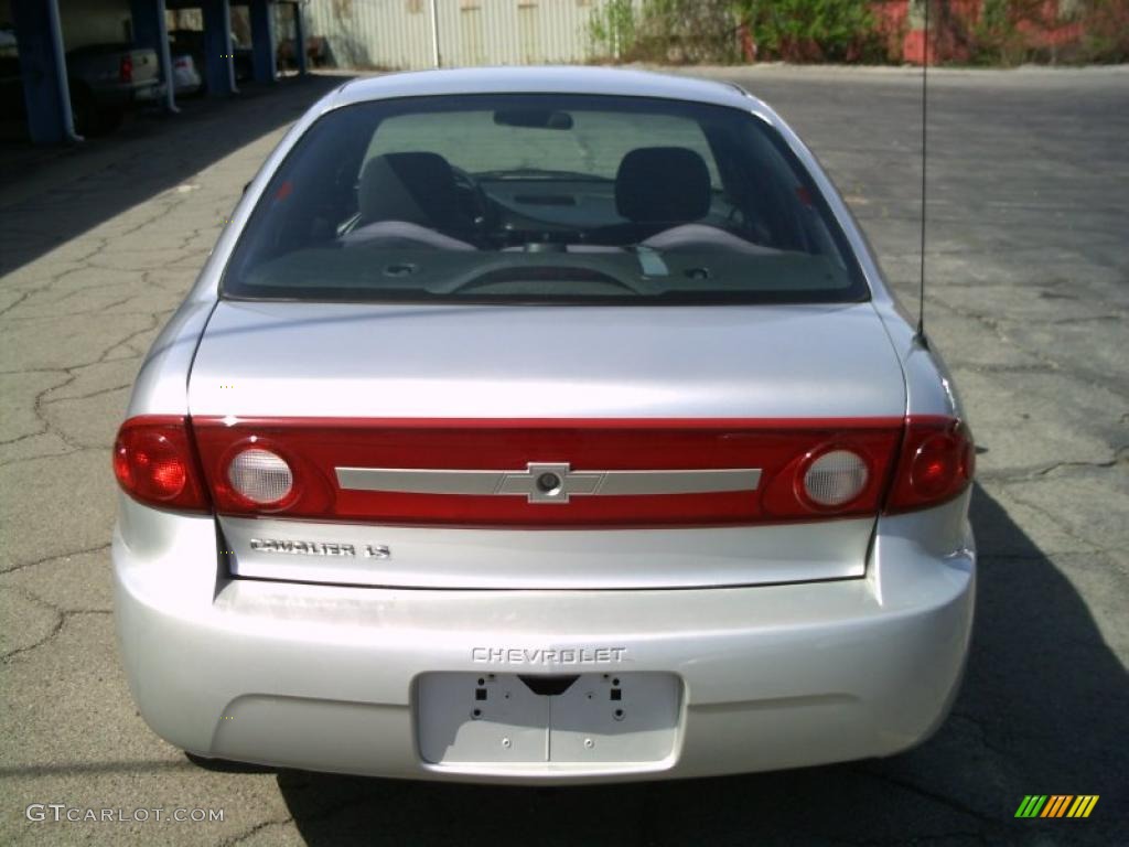 2003 Cavalier LS Sedan - Ultra Silver Metallic / Graphite Gray photo #3