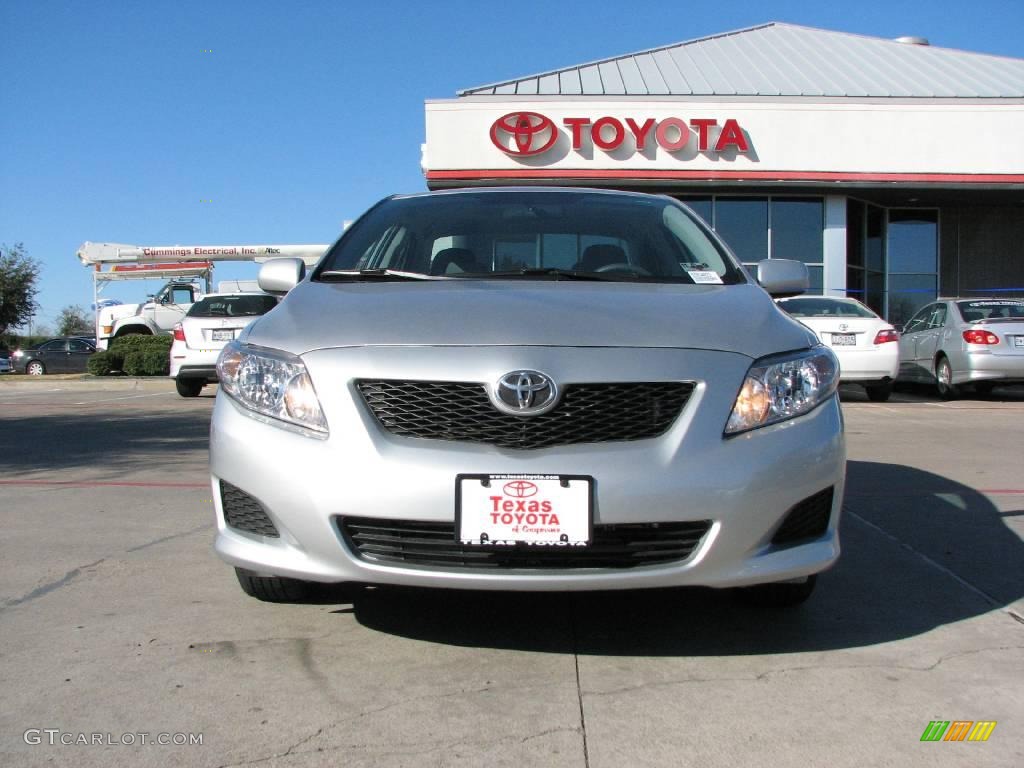 2009 Corolla LE - Classic Silver Metallic / Ash photo #2