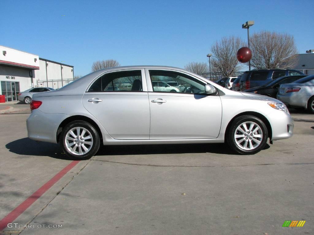 2009 Corolla LE - Classic Silver Metallic / Ash photo #7
