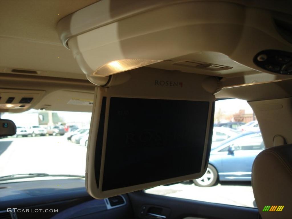2007 Yukon Denali AWD - Gold Mist Metallic / Cocoa/Light Cashmere photo #11