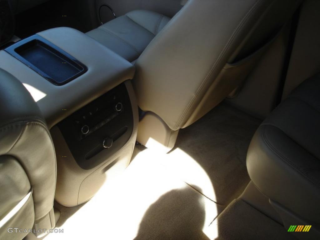 2007 Yukon Denali AWD - Gold Mist Metallic / Cocoa/Light Cashmere photo #14