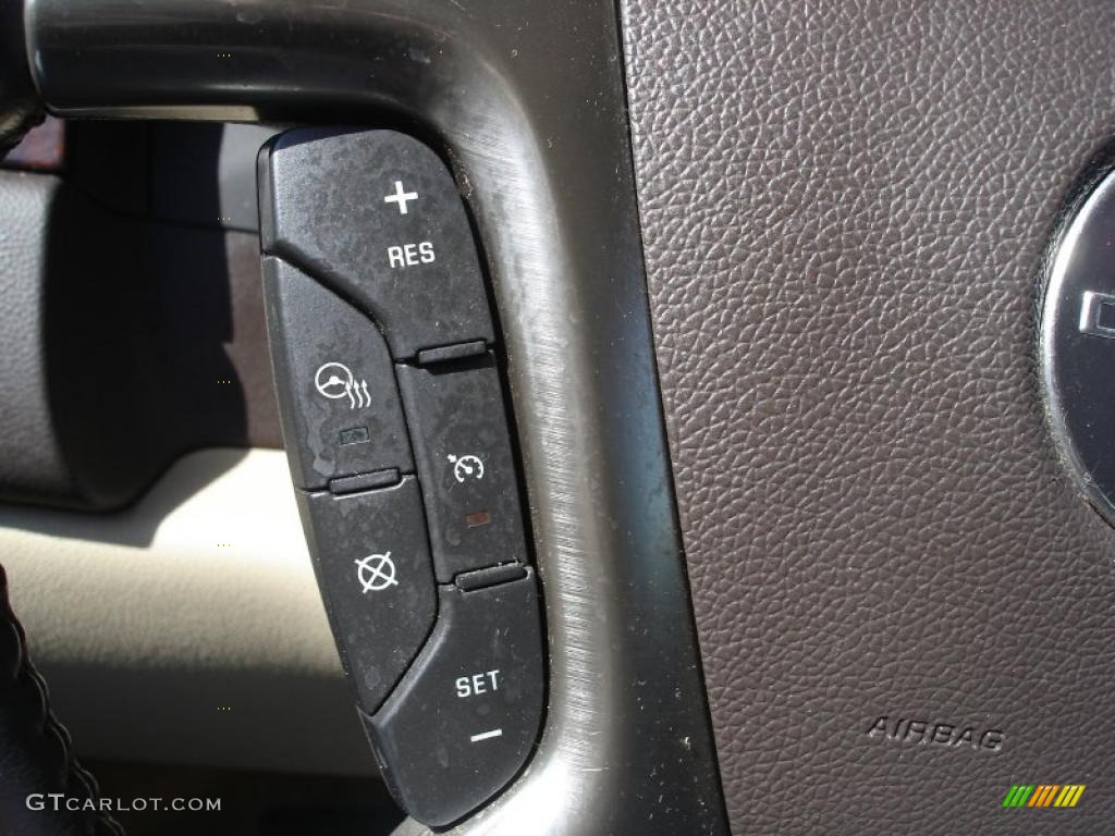 2007 Yukon Denali AWD - Gold Mist Metallic / Cocoa/Light Cashmere photo #30