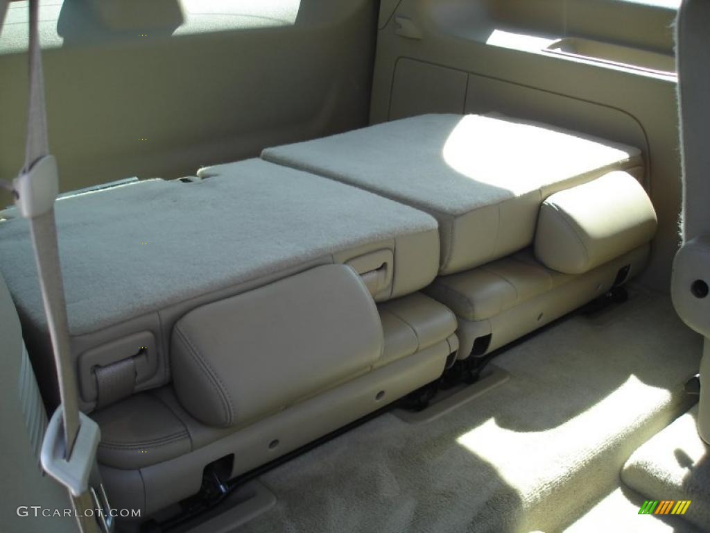 2007 Yukon Denali AWD - Gold Mist Metallic / Cocoa/Light Cashmere photo #40