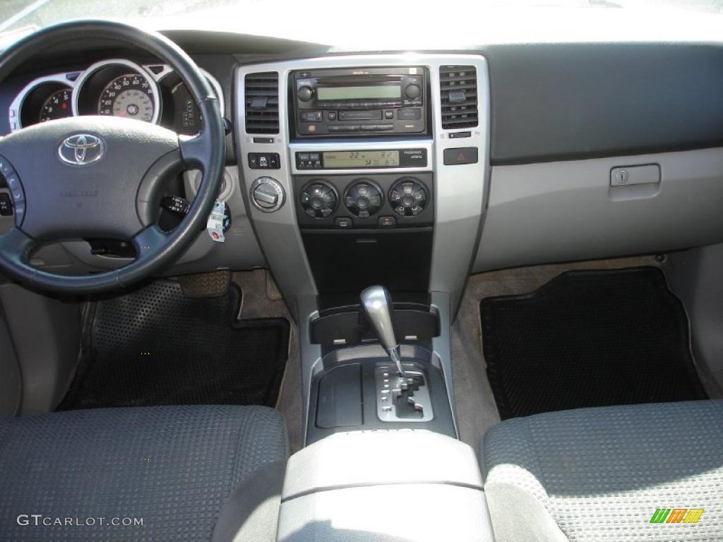 2005 4Runner SR5 4x4 - Titanium Metallic / Dark Charcoal photo #12