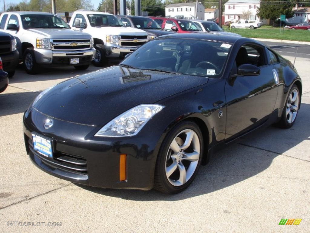 2008 350Z Coupe - Magnetic Black / Charcoal photo #1