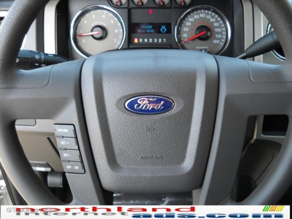 2010 F150 XLT SuperCrew 4x4 - Ingot Silver Metallic / Medium Stone photo #19