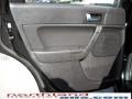 Black - Focus SE Sedan Photo No. 13
