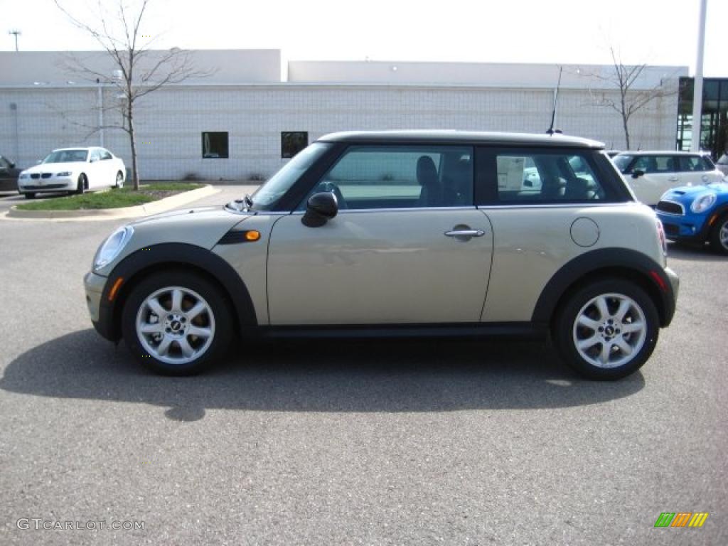 2010 Cooper Hardtop - Sparkling Silver Metallic / Grey/Carbon Black photo #2