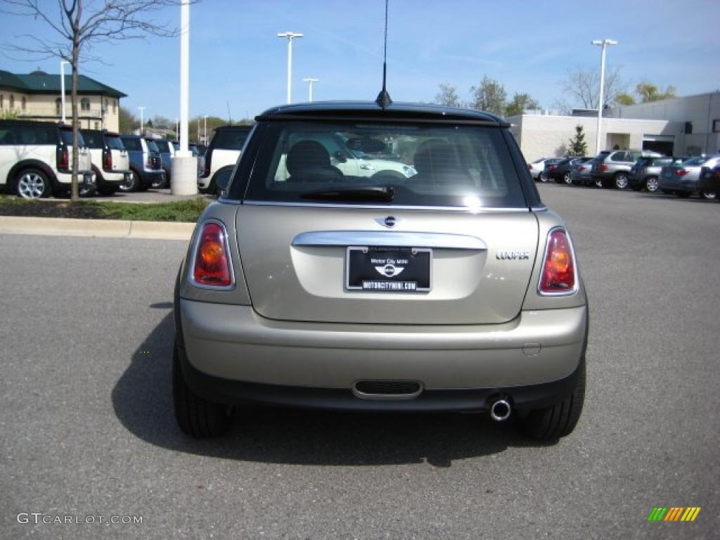 2010 Cooper Hardtop - Sparkling Silver Metallic / Grey/Carbon Black photo #4