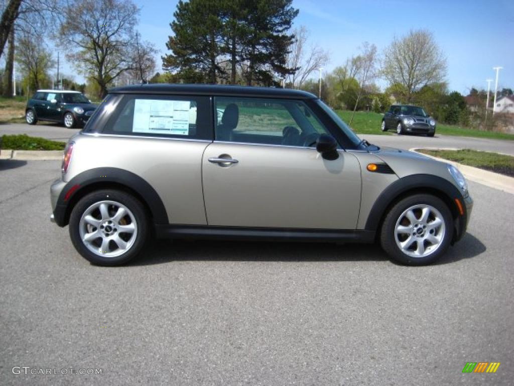 2010 Cooper Hardtop - Sparkling Silver Metallic / Grey/Carbon Black photo #6