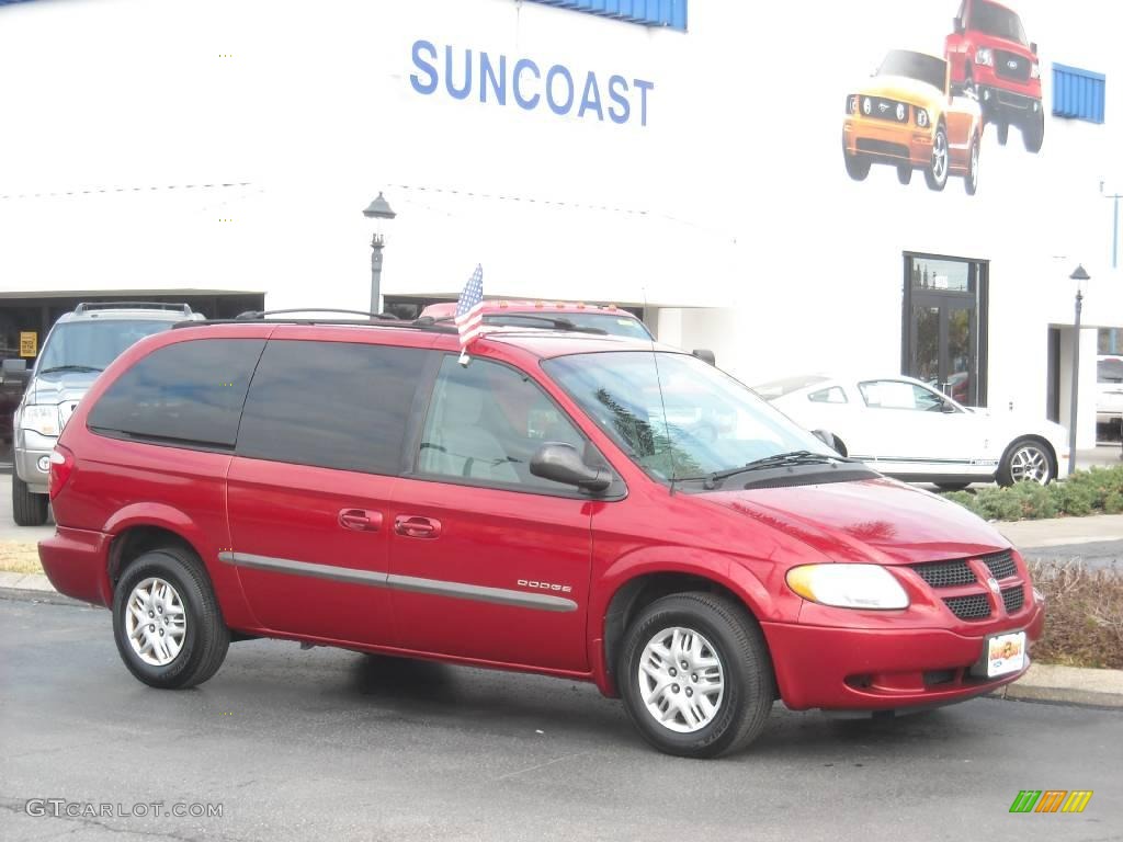 2001 Grand Caravan Sport - Inferno Red Pearlcoat / Taupe photo #1