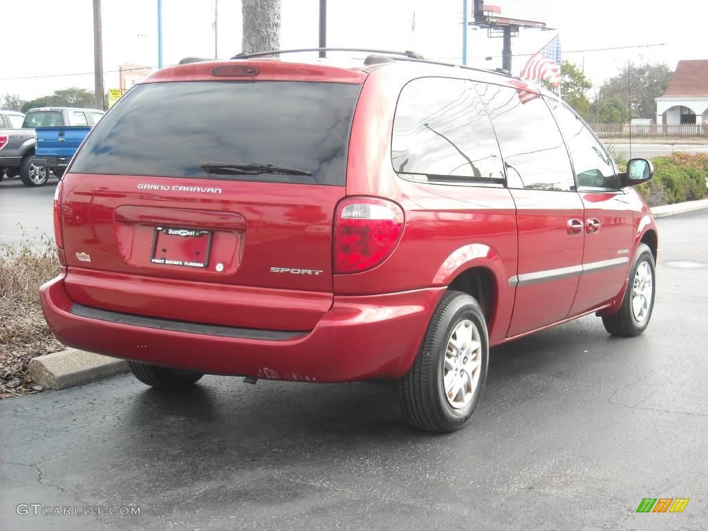 2001 Grand Caravan Sport - Inferno Red Pearlcoat / Taupe photo #3